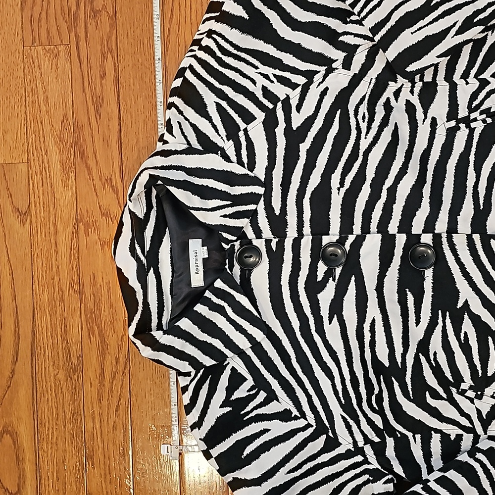 Zebra print jacket - Picture 3 of 8